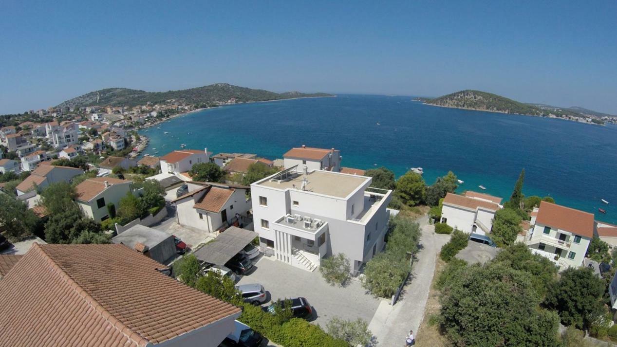 Apartments Jelena Ражань Экстерьер фото