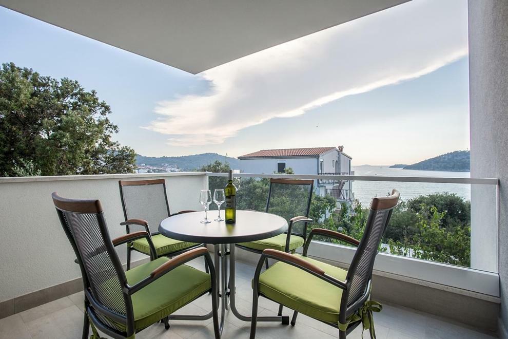 Apartments Jelena Ражань Экстерьер фото